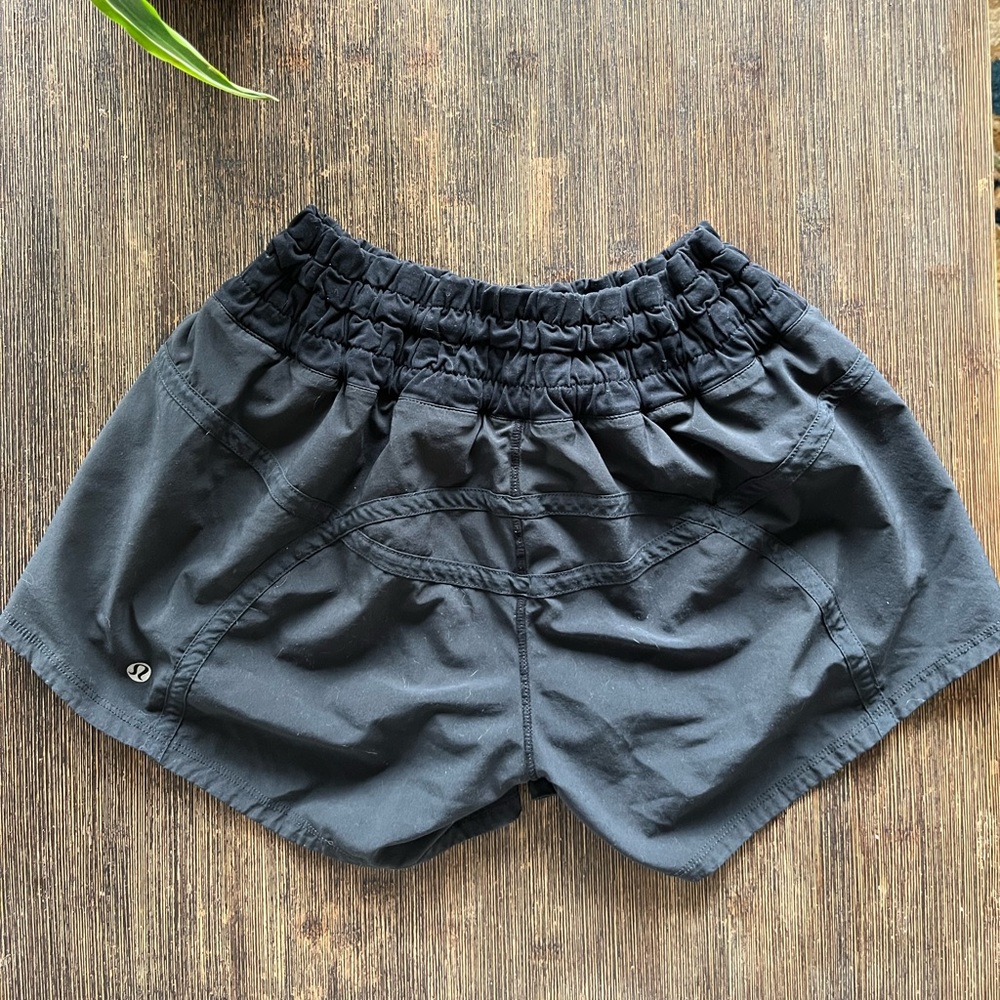 Lulu Shorts - Picture 2 of 2